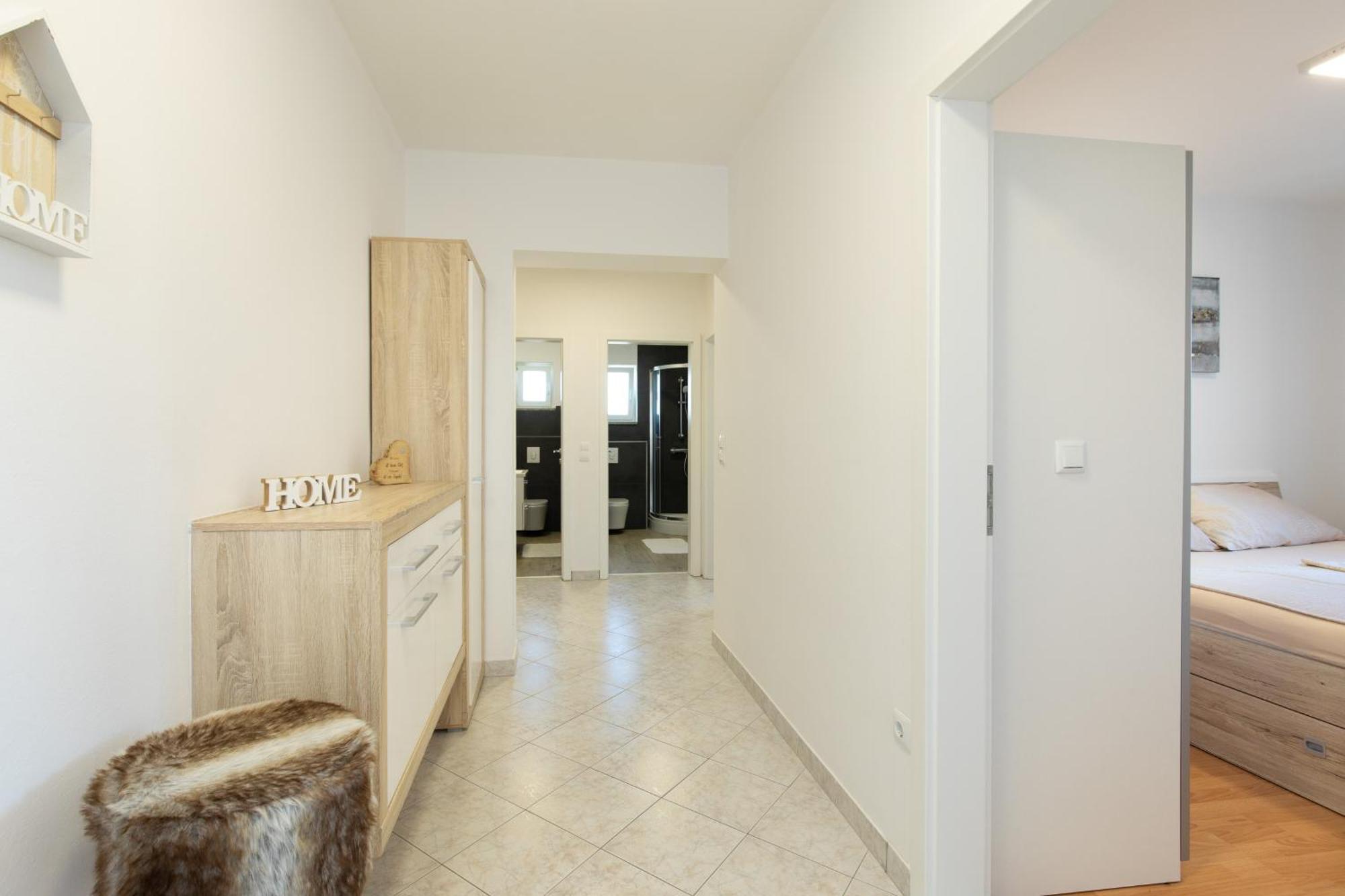 Tom'S House Njivice Apartment ภายนอก รูปภาพ