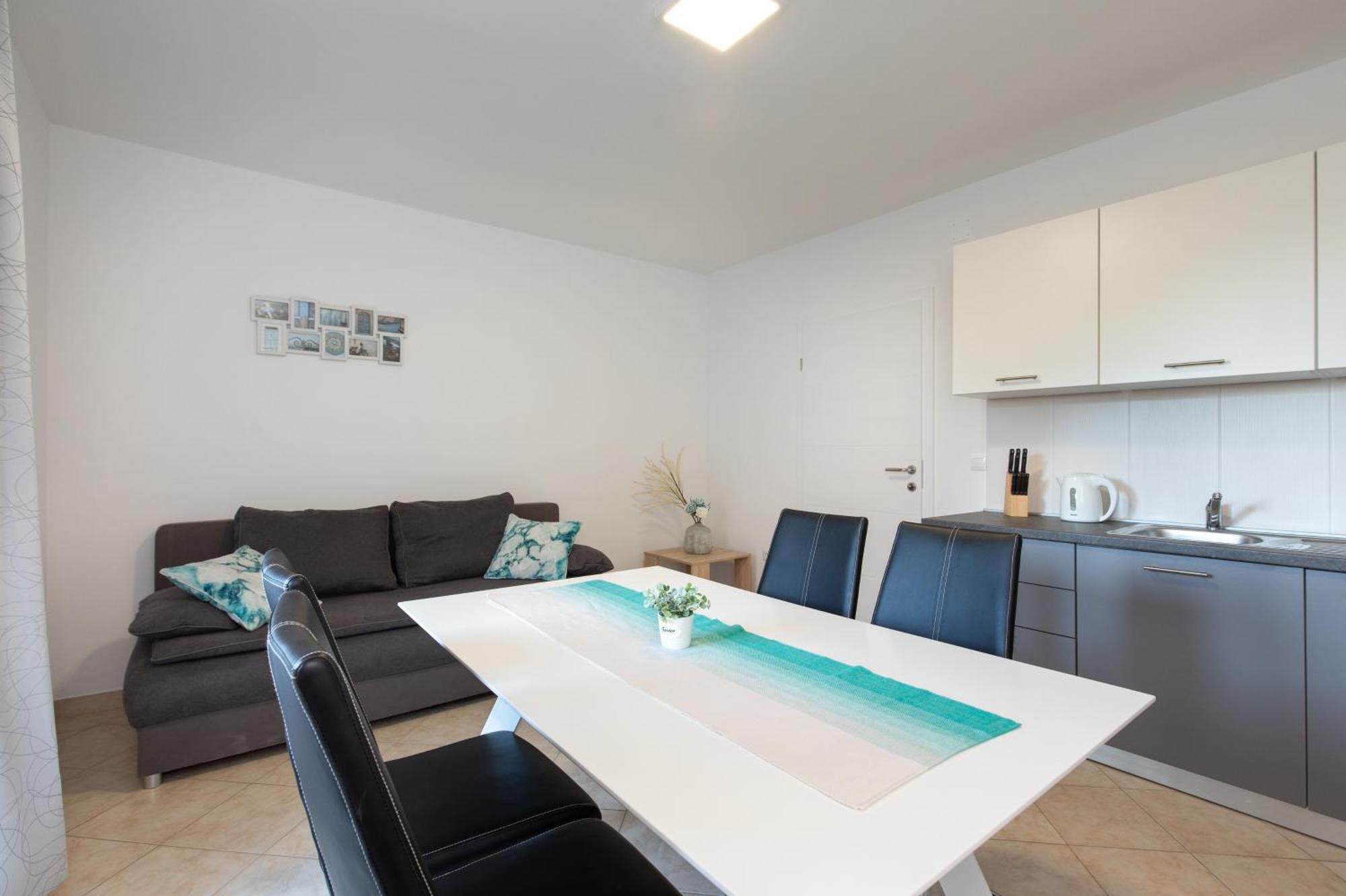 Tom'S House Njivice Apartment ภายนอก รูปภาพ