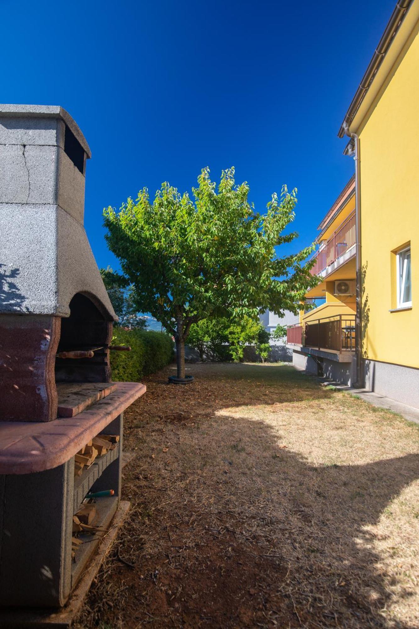 Tom'S House Njivice Apartment ภายนอก รูปภาพ