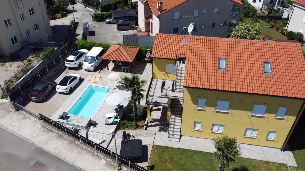 Tom'S House Njivice Apartment ภายนอก รูปภาพ